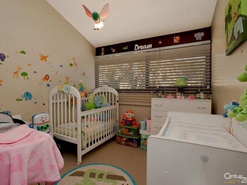 7 Rosedale Crescent, Rankin Park NSW 2287