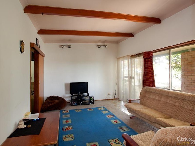 1 Casey Street, Gateshead NSW 2290