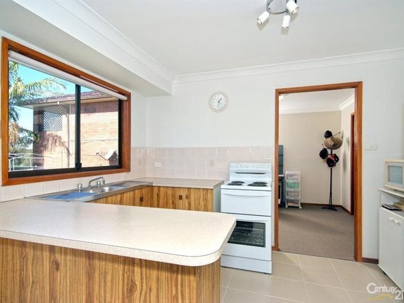 10 Kestrel Avenue, Mount Hutton NSW 2290