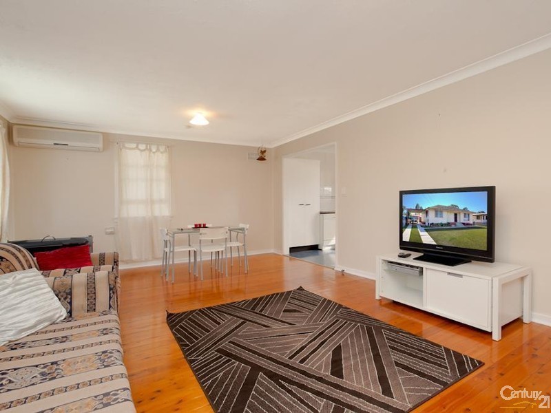 21 Cassia Crescent, Gateshead NSW 2290