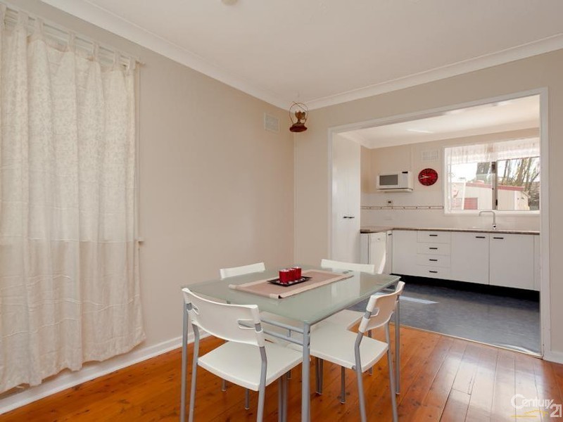 21 Cassia Crescent, Gateshead NSW 2290