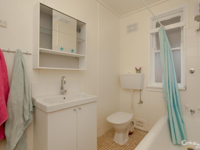 21 Cassia Crescent, Gateshead NSW 2290