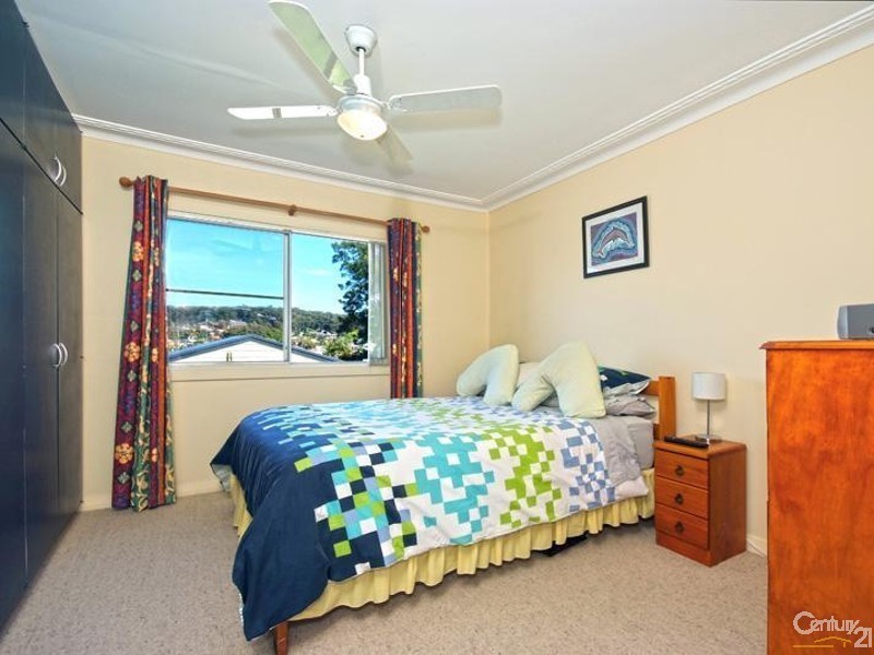 15 Tennent Road, Mount Hutton NSW 2290