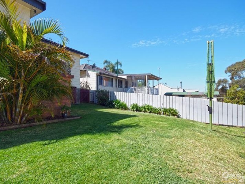 15 Tennent Road, Mount Hutton NSW 2290