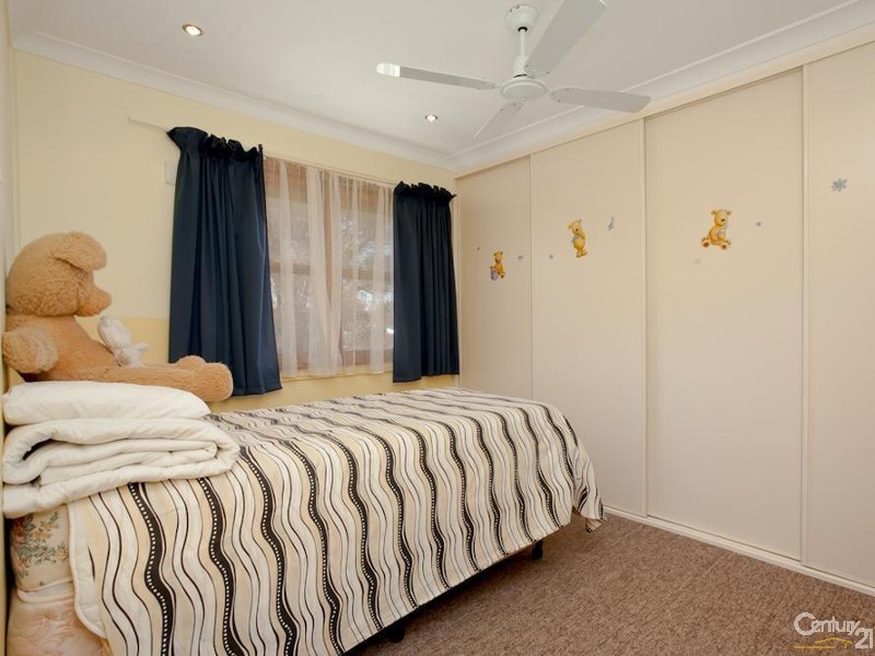 63 Cadaga Road, Gateshead NSW 2290