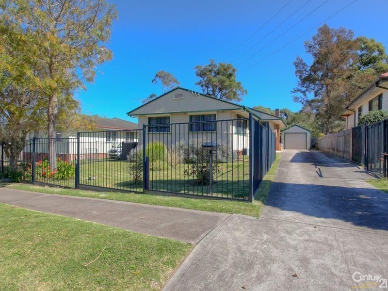 63 Cadaga Road, Gateshead NSW 2290