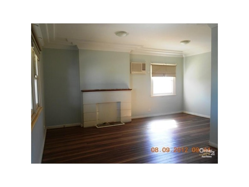 9 Belmore Street, Adamstown NSW 2289