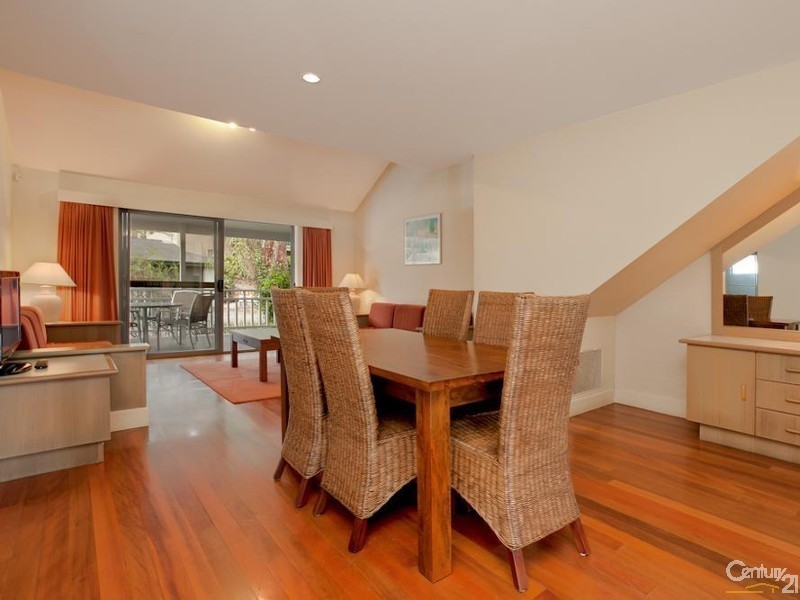 22 Kingfisher Circuit, Cams Wharf NSW 2281