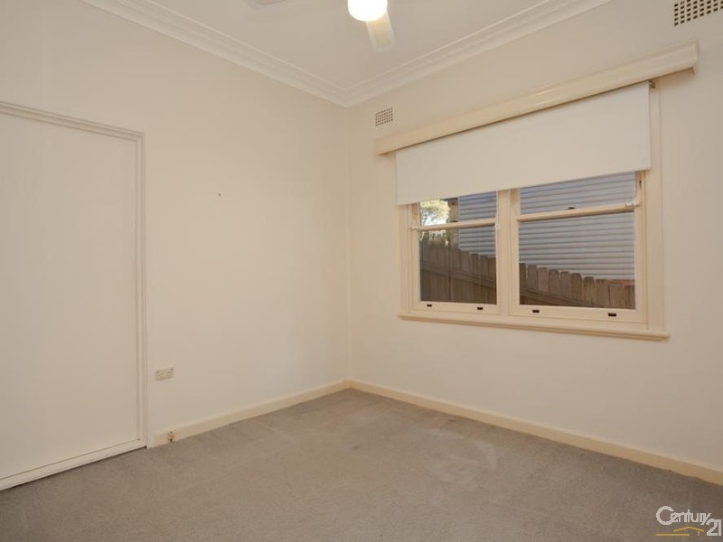 5 Valaud Crescent, Highfields NSW 2289