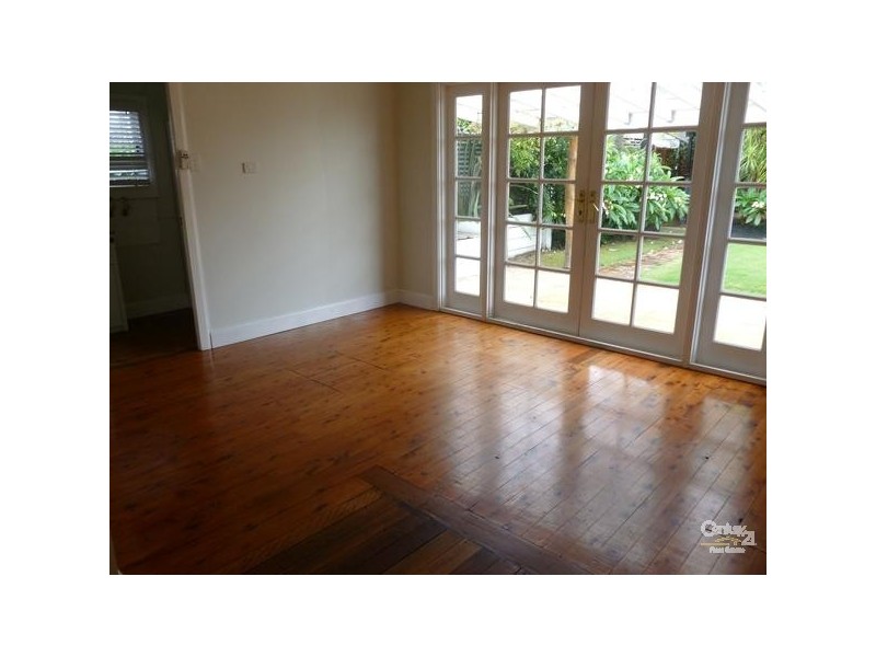 28 Smith Street, Mayfield NSW 2304