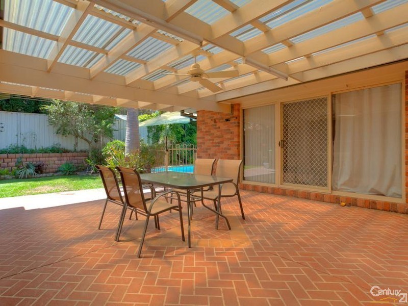 12 Whitehaven Drive, Lakelands NSW 2282