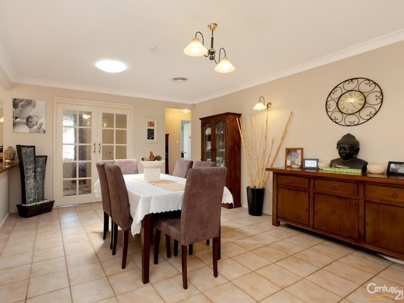 12 Whitehaven Drive, Lakelands NSW 2282