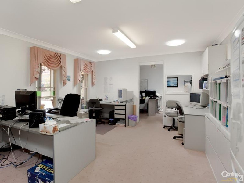 12 Whitehaven Drive, Lakelands NSW 2282