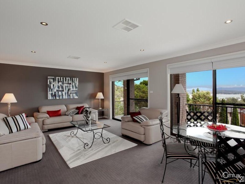 9 Drayton Close, Eleebana NSW 2282