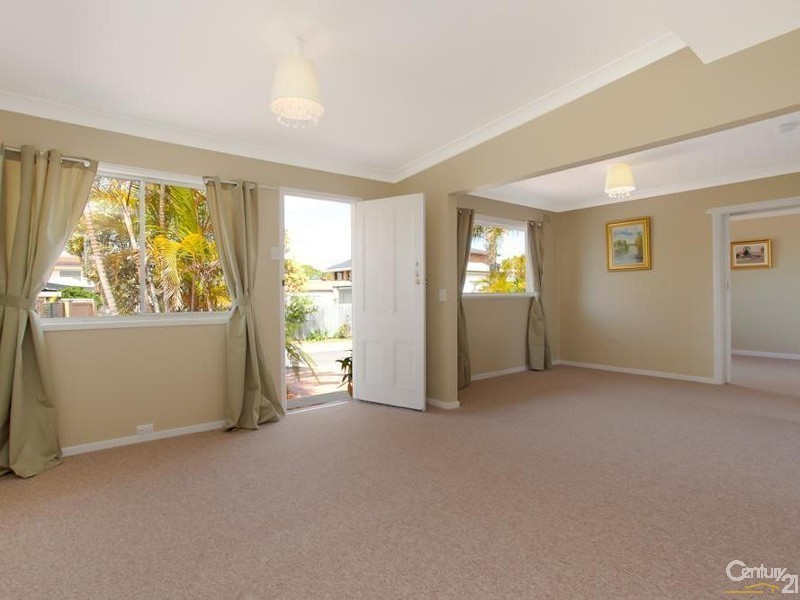 2A Alexander Place, Swansea NSW 2281
