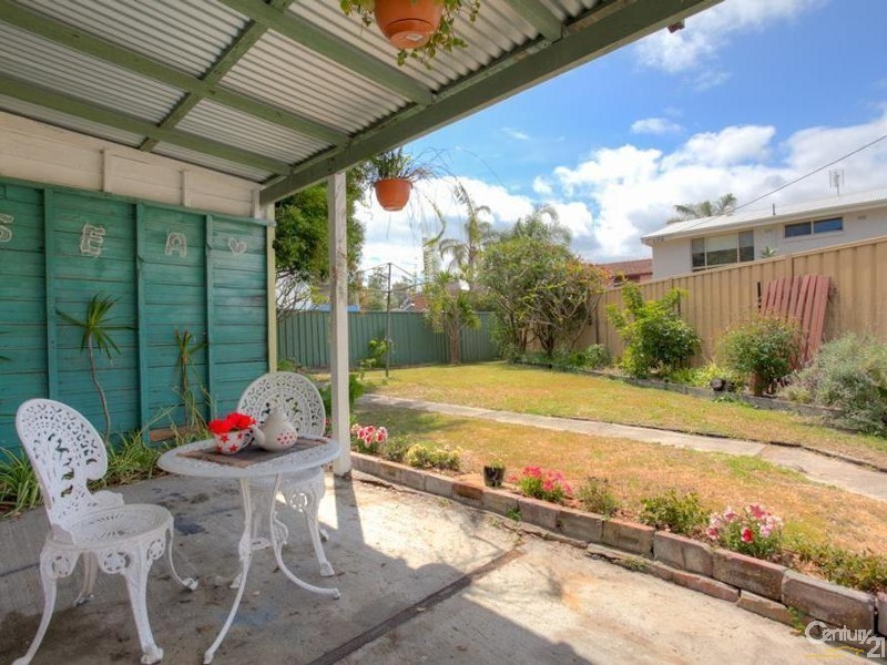 2A Alexander Place, Swansea NSW 2281
