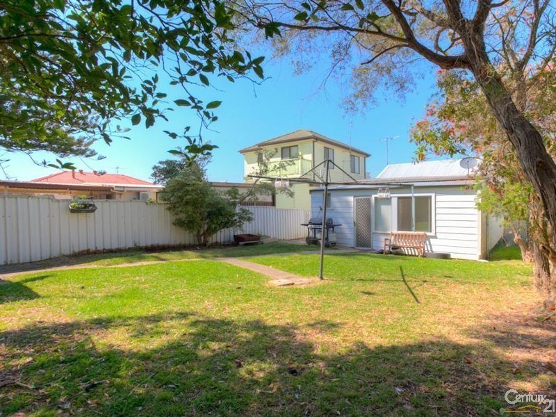 12 George Street, Dudley NSW 2290