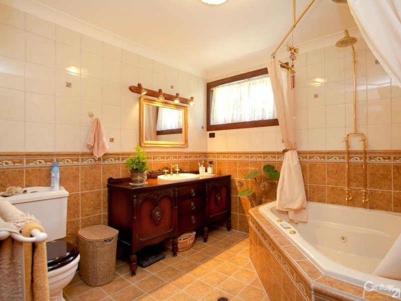 39 Tennent Road, Mount Hutton NSW 2290