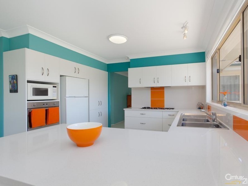 3 Broughton Way, Lakelands NSW 2282