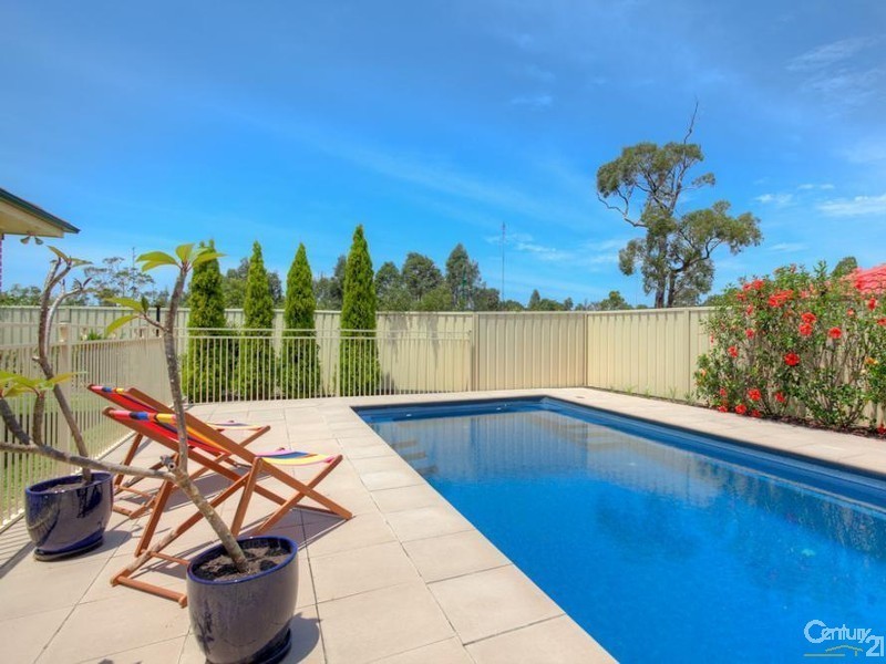 3 Broughton Way, Lakelands NSW 2282