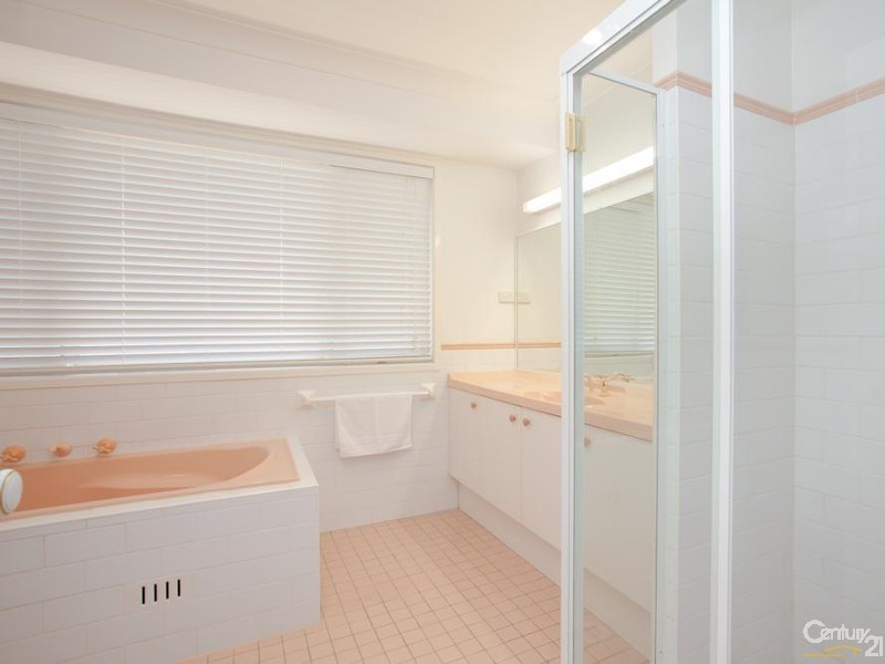 3 Broughton Way, Lakelands NSW 2282