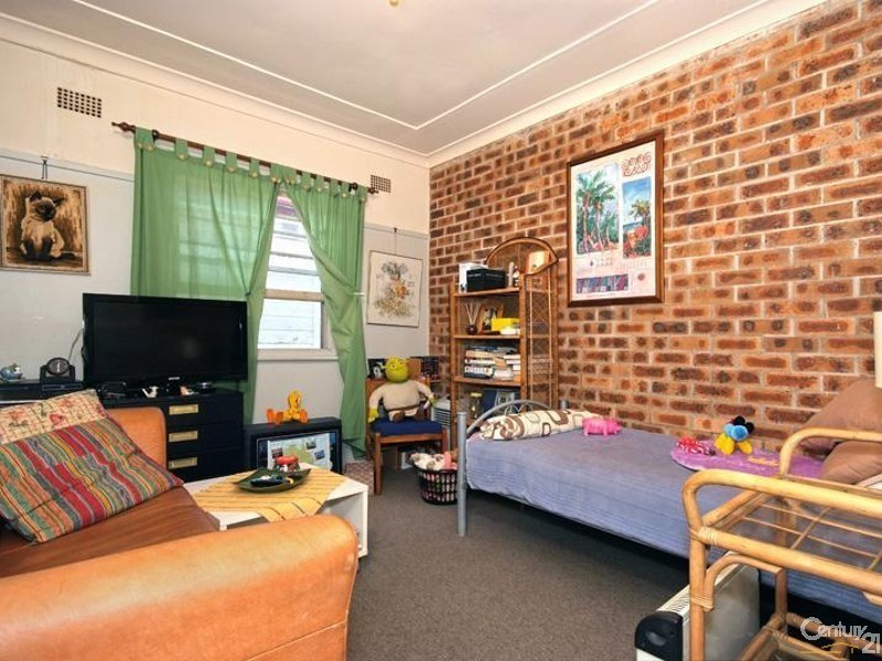 108 Brunker Road, Adamstown NSW 2289