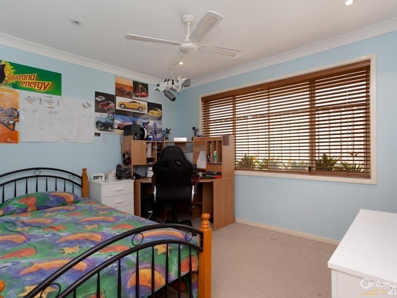 11 Marian Gardens, Elermore Vale NSW 2287
