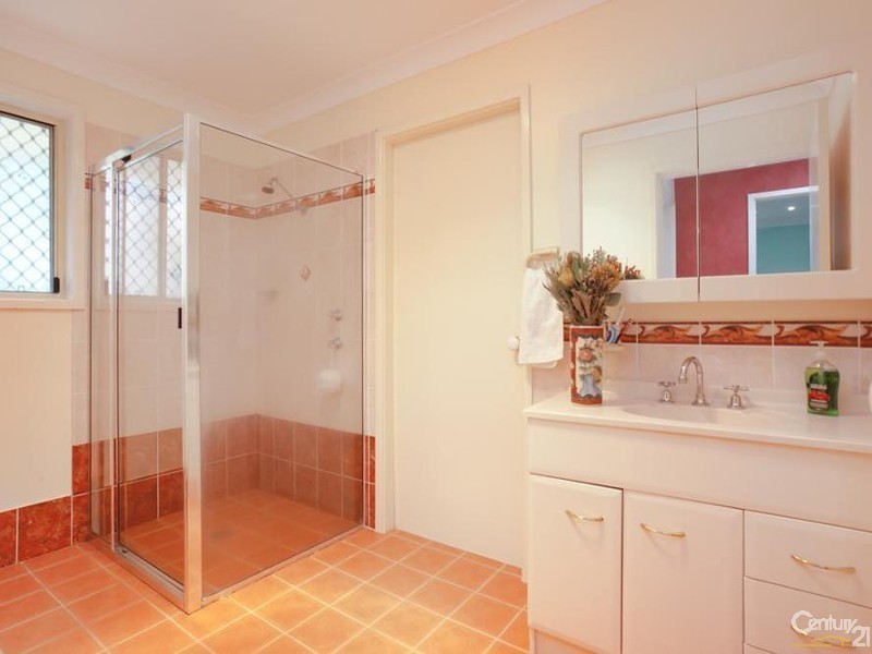11 Marian Gardens, Elermore Vale NSW 2287