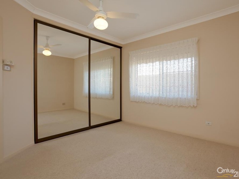 8/3 Violet Town Road, Mount Hutton NSW 2290