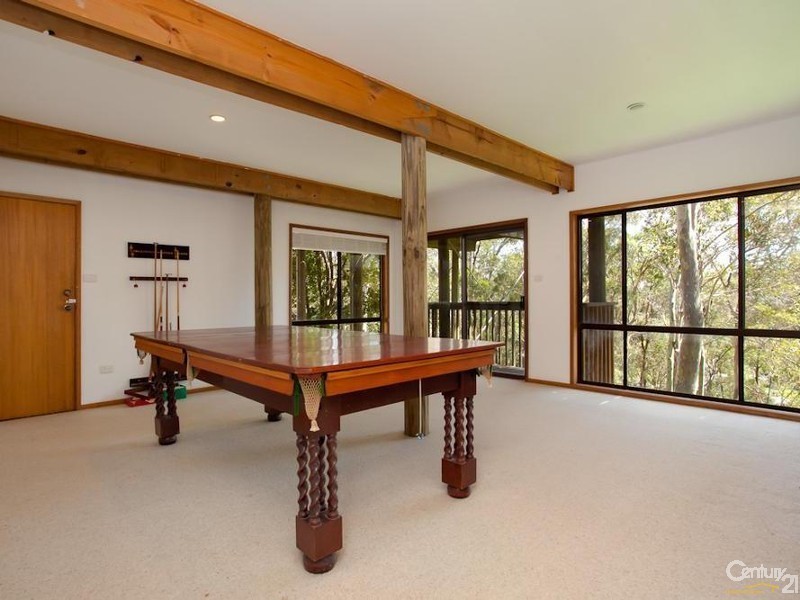 8 Robertson Road, Valentine NSW 2280