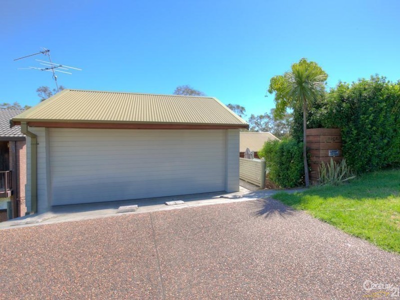 8 Robertson Road, Valentine NSW 2280