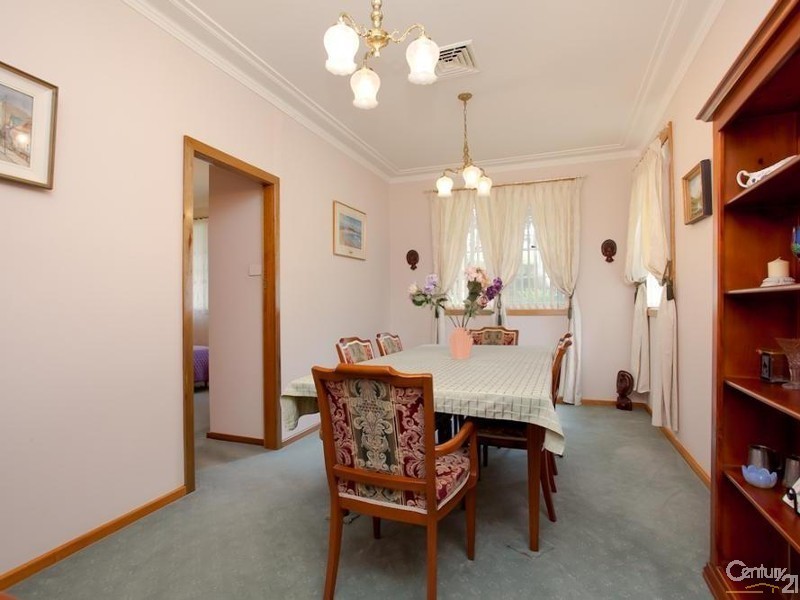 12 Bender Parade, Kotara NSW 2289