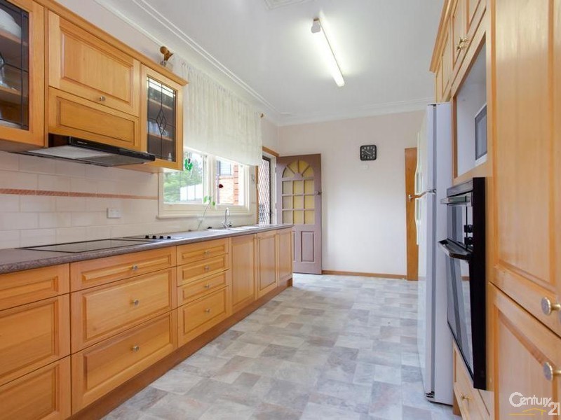 12 Bender Parade, Kotara NSW 2289