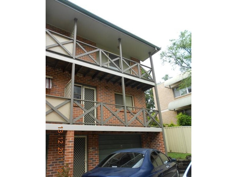 1/202-204 Brunker Road, Adamstown NSW 2289