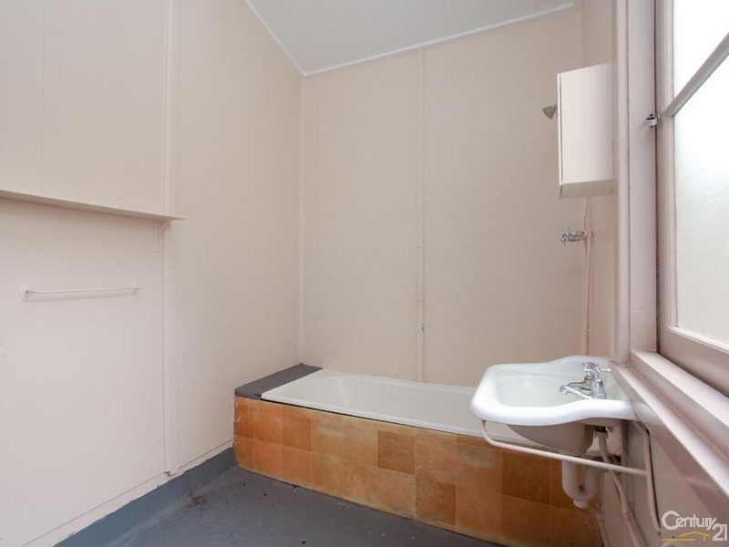 50 Nobbys Road, Newcastle East NSW 2300