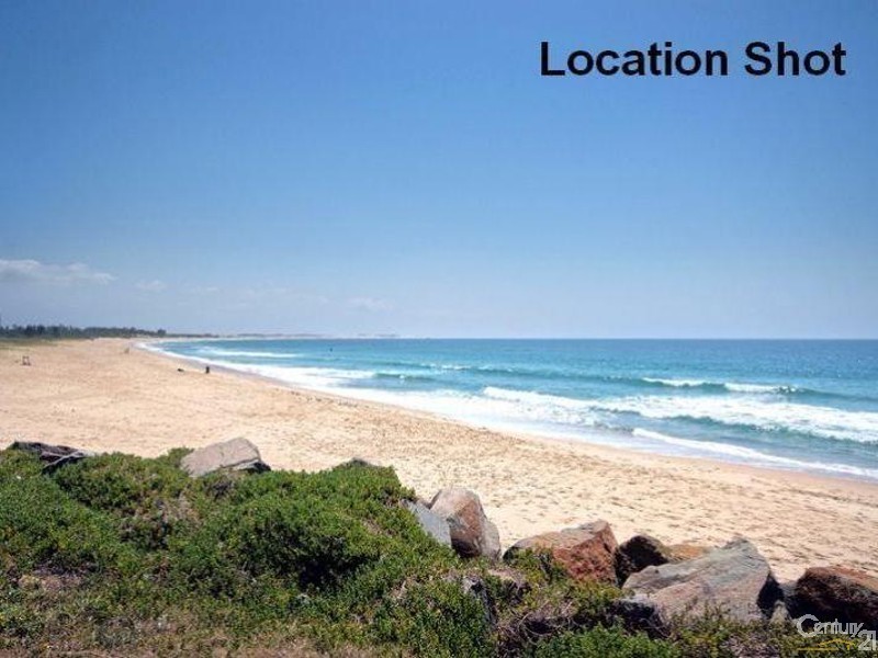 1 Barrie Crescent, Stockton NSW 2295