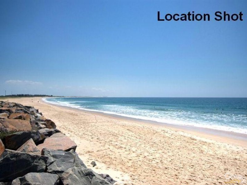 1 Barrie Crescent, Stockton NSW 2295