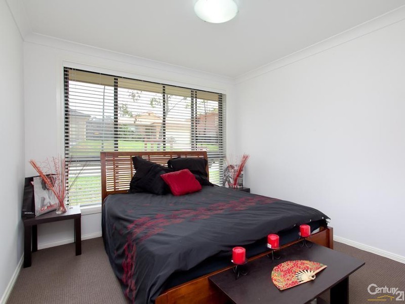 64 Dalmeny Drive, Macquarie Hills NSW 2285