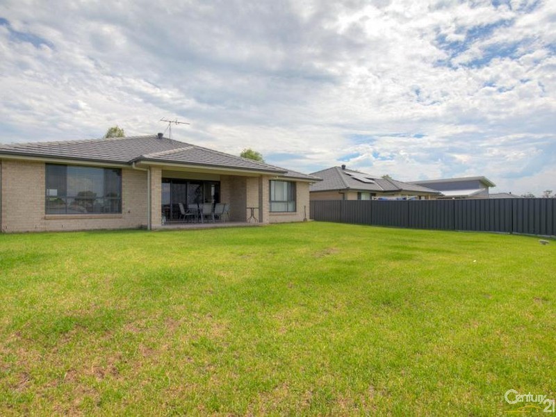 64 Dalmeny Drive, Macquarie Hills NSW 2285