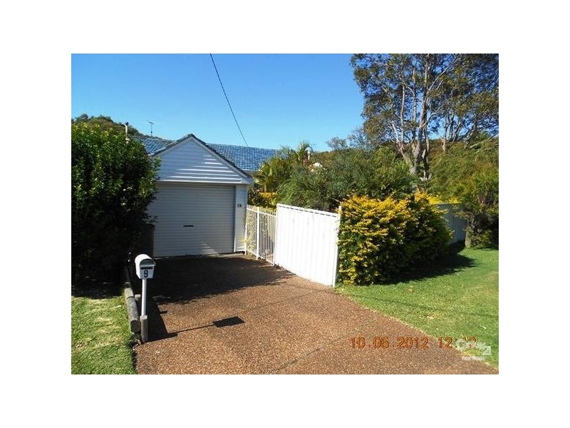 9 Ocean Street, Dudley NSW 2290