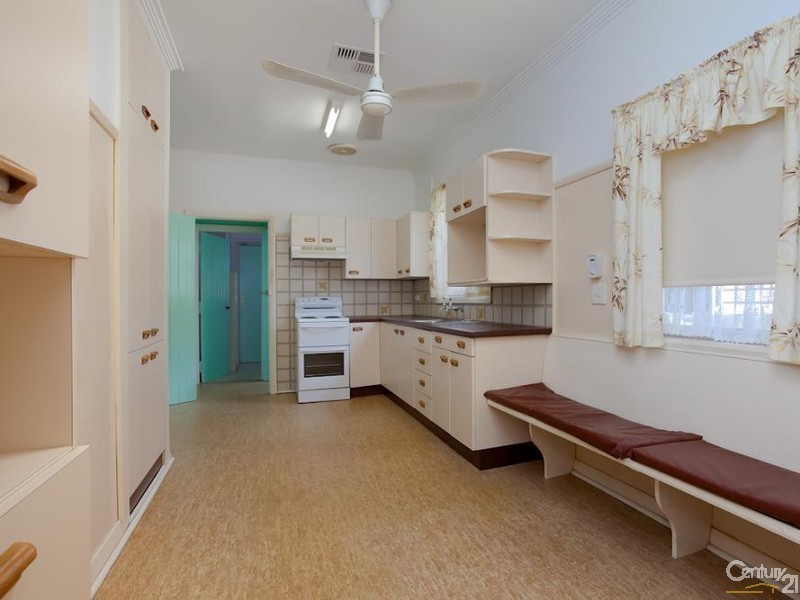 152 Kahibah Road, Charlestown NSW 2290