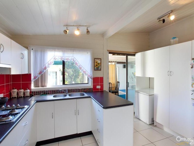 3 Teak Street, Gateshead NSW 2290