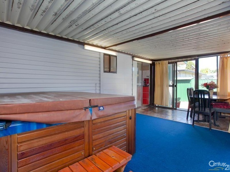 3 Teak Street, Gateshead NSW 2290