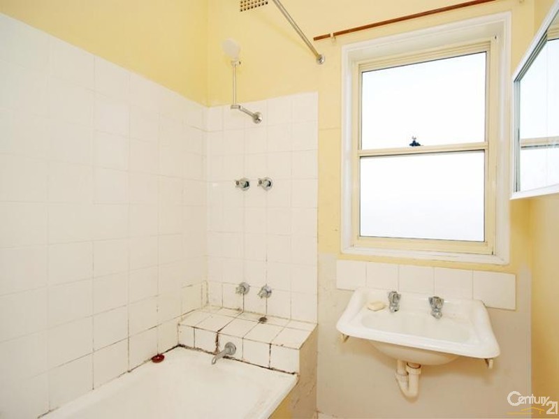 2 Stone Street, Stockton NSW 2295