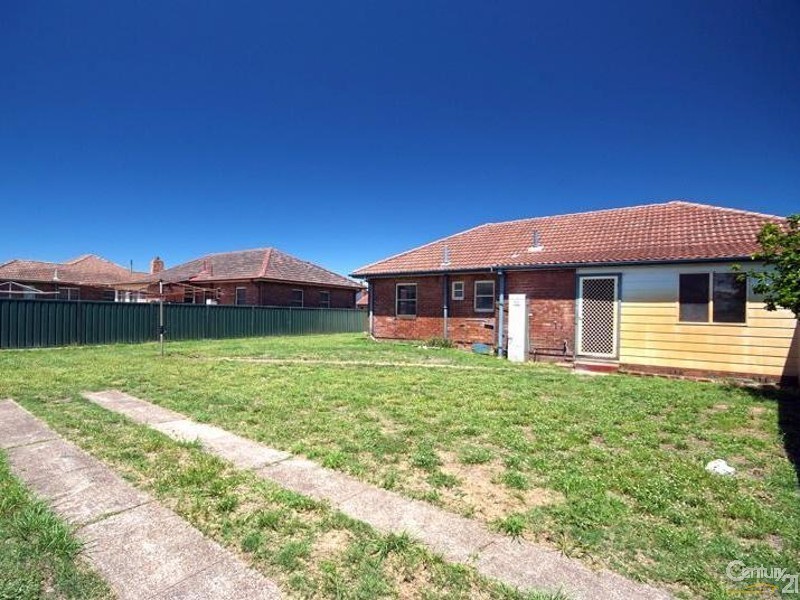 2 Stone Street, Stockton NSW 2295