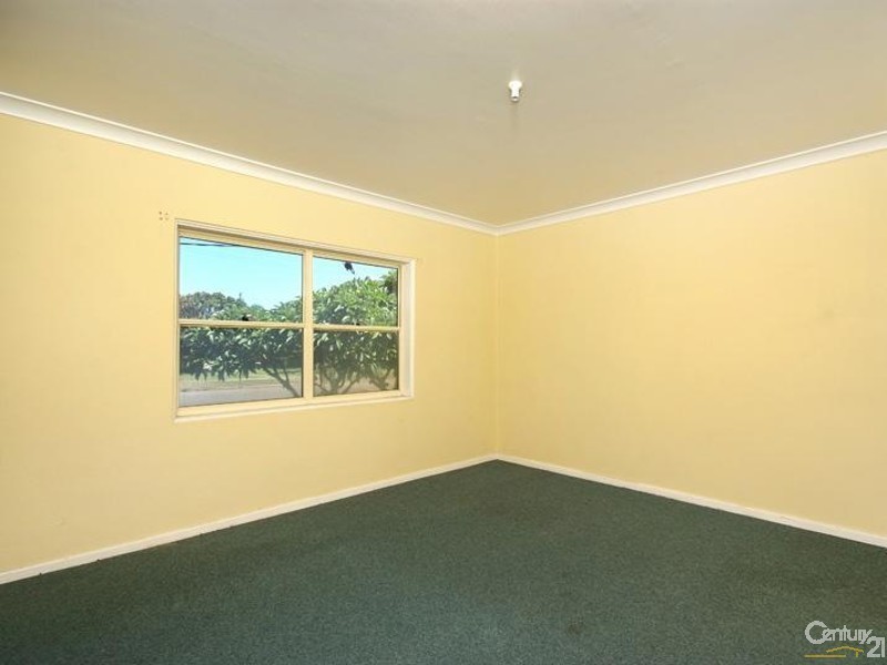 2 Stone Street, Stockton NSW 2295