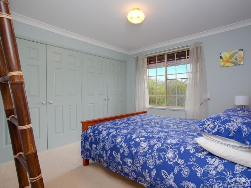 5 Dulungra Avenue, Belmont North NSW 2280