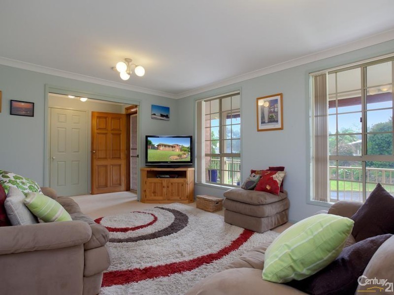 5 Dulungra Avenue, Belmont North NSW 2280