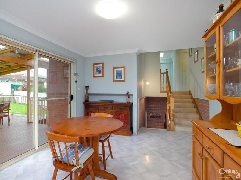 5 Dulungra Avenue, Belmont North NSW 2280