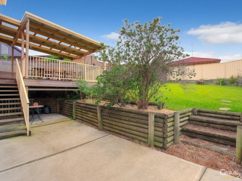 5 Dulungra Avenue, Belmont North NSW 2280